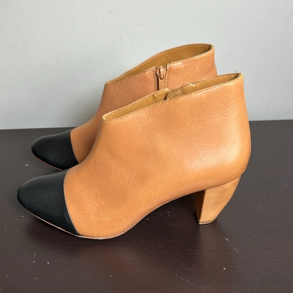 Loeffler Randall Nanette Captoe Bootie Leather Mid Heel Camel Black Sz 9 - Picture 1 of 9